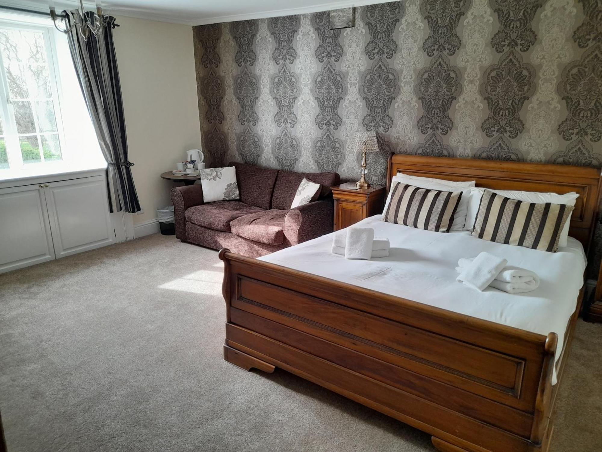 East Ayton Lodge Hotel, Скарбъро Екстериор снимка