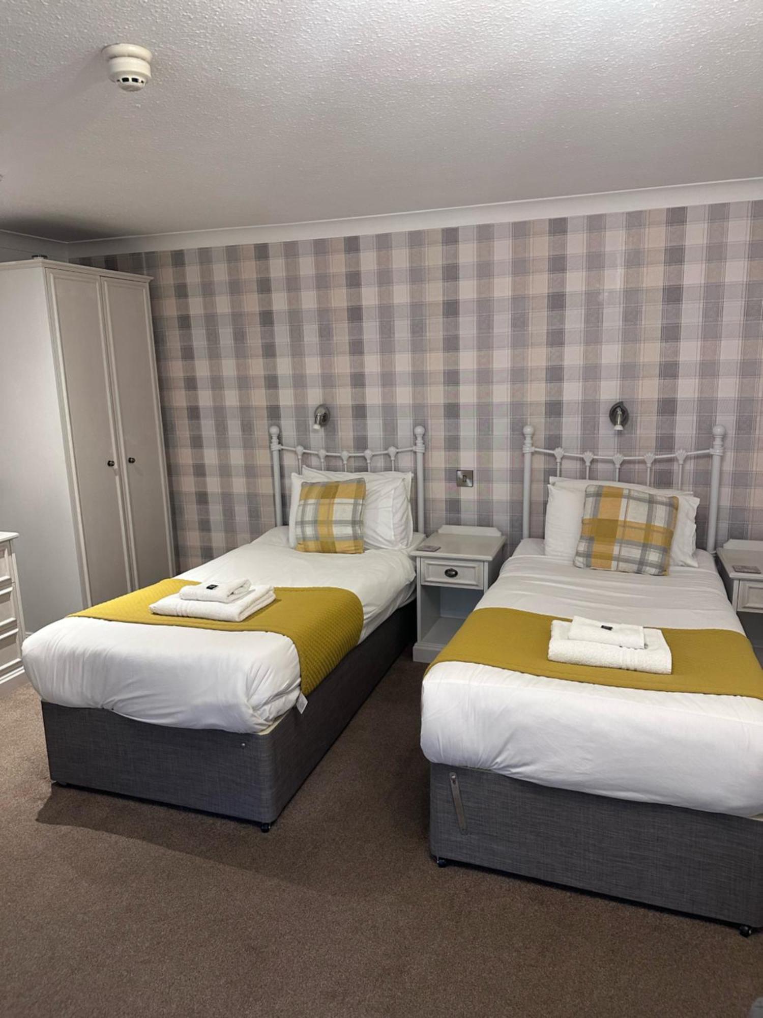 East Ayton Lodge Hotel, Скарбъро Екстериор снимка