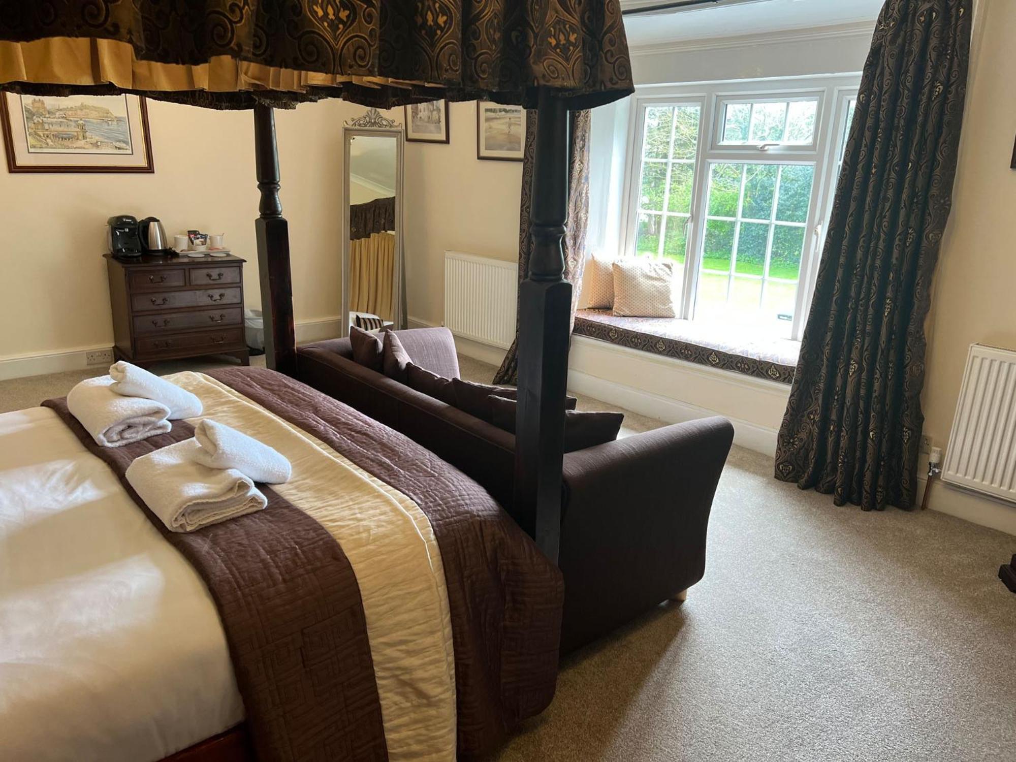 East Ayton Lodge Hotel, Скарбъро Екстериор снимка