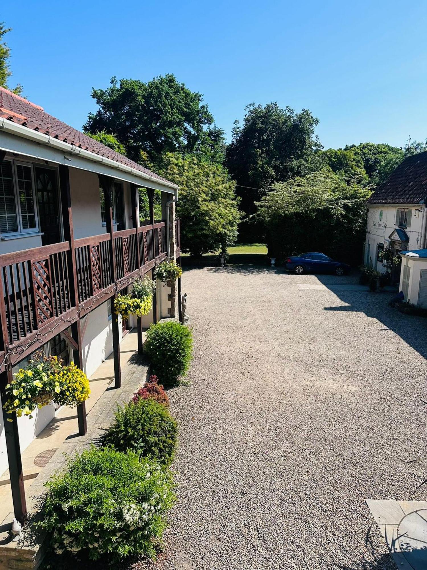 East Ayton Lodge Hotel, Скарбъро Екстериор снимка