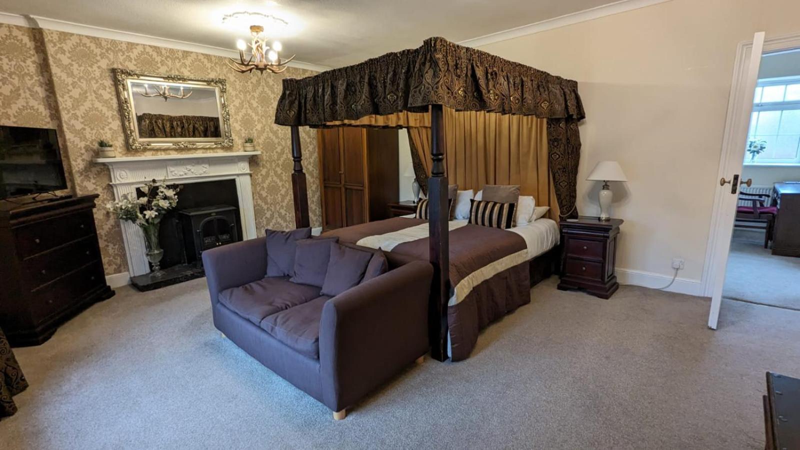 East Ayton Lodge Hotel, Скарбъро Екстериор снимка