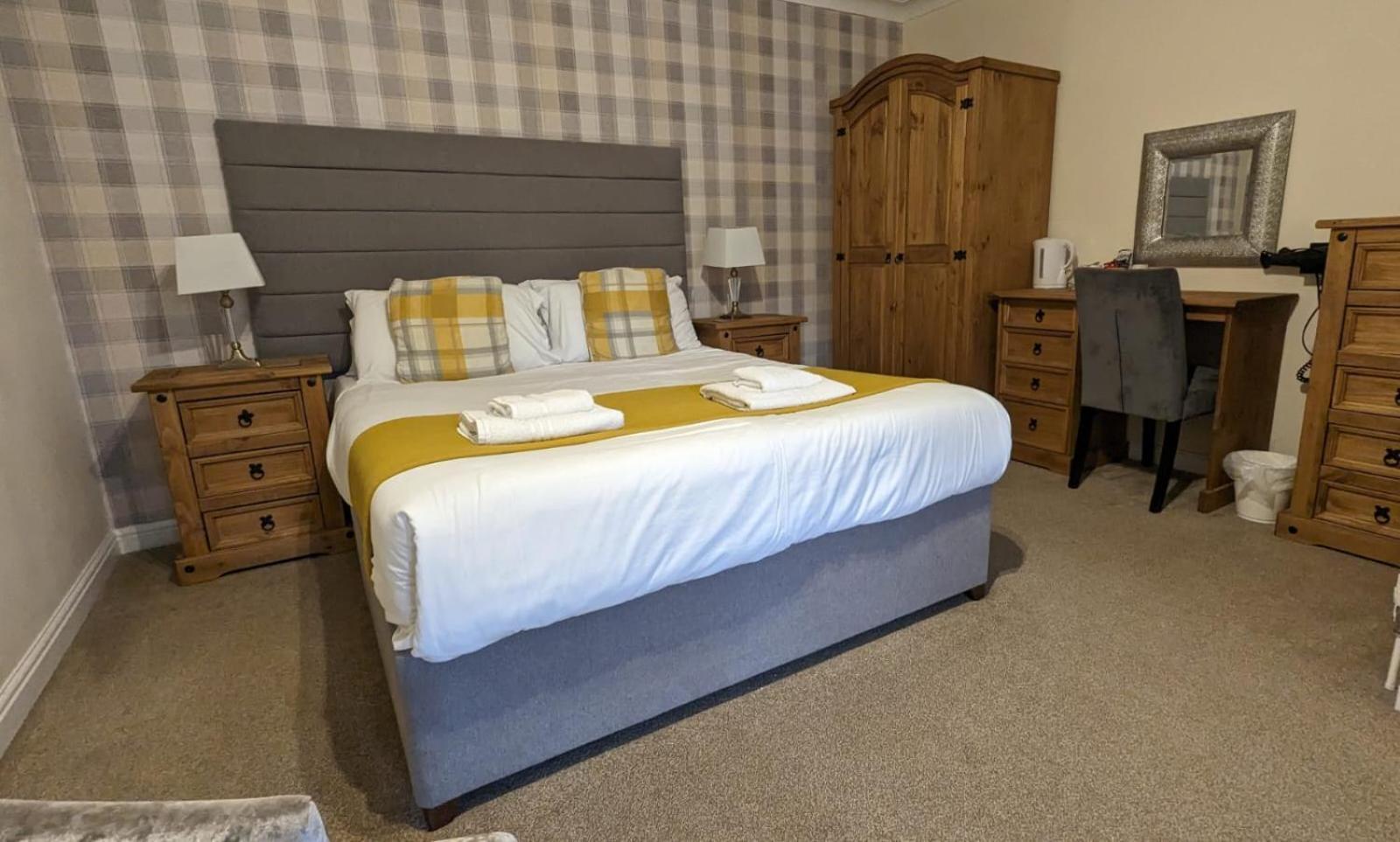 East Ayton Lodge Hotel, Скарбъро Екстериор снимка