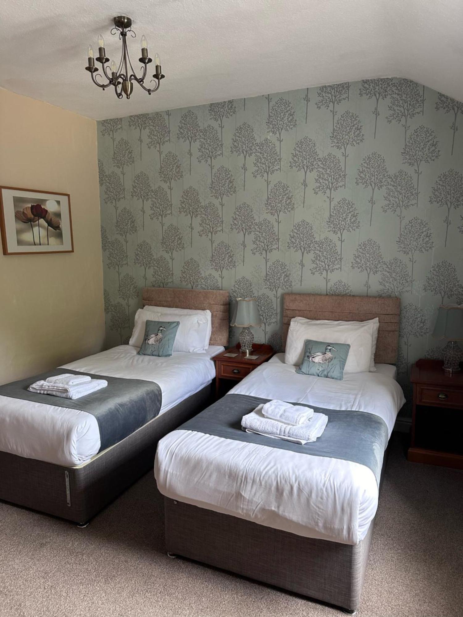 East Ayton Lodge Hotel, Скарбъро Екстериор снимка